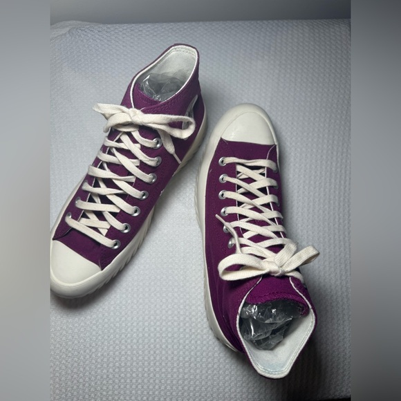 Converse Run Star Hike High Top Sneakers — Purple / White Unisex - Picture 3 of 5